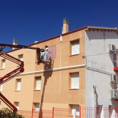  Rehabilitació i pintat de façana